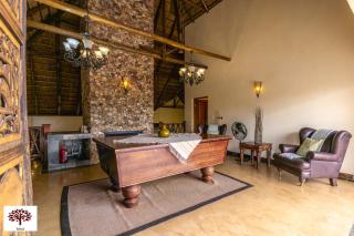 Zebula Golf and Wildlife Estate - Aardwolf Pax 10 - Moi Signature Luxury villa - Mabula - 4