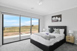 Golf Club Seaside Serenity by Ready Set Stay - San Remo - 1
