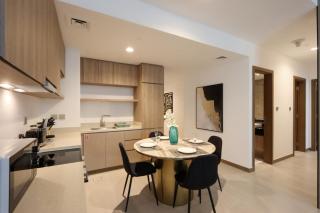 Upgraded 2BR with Dubai Canal Views - 7