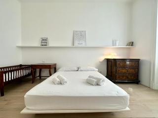 The White House in Milan - Milan - 0
