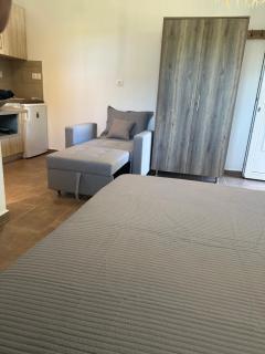 Thekla Guesthouse - 4