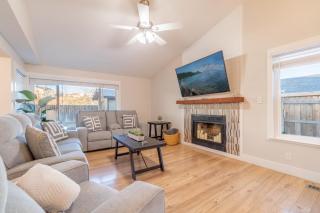 Modern 3-Bedroom Escape in Northwest Reno - Reno - 0