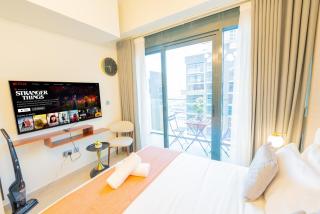 Chic Studio Oasis in Dubai - 6