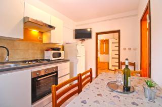 Apartments Orange 768 - Fažana - 1