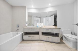 Ventur Beachfront Luxe Condo - Lyfe Beach Resort - Hollywood - 5