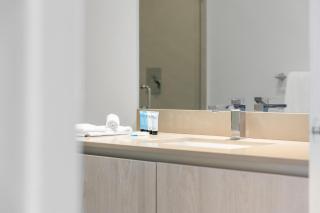 Ventur Beachfront Luxe Condo - Lyfe Beach Resort - Hollywood - 3