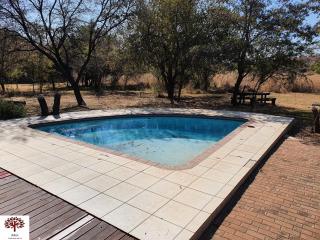 Zebula Golf and Wildlife Estate - Kudu's Bark Pax 12 - Moi Signature Luxury villa - Mabula - 5
