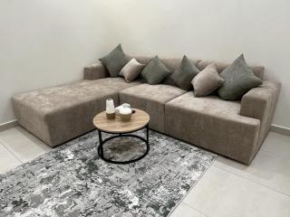 Cozzzy Apartments - 1