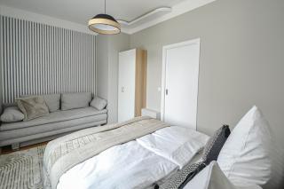 Japanese Design 3BDR Apartment in a Vibrant Area - Praga - 3