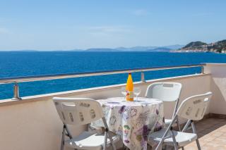 Amalia Beach Apartment - 3