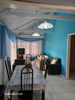 300 mts da praia, 100m2, quatro quartos climatizados - São Francisco do Sul - 1