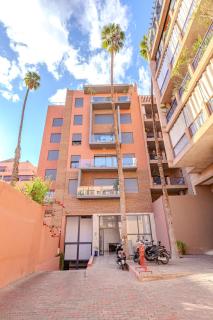Exclusive Penthouse Gueliz Rooftop, Jacuzzi & Pool - Marrakesh - 4
