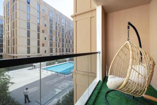 1BHK Poolview Apartment With Balcony - Timber Retreat - Sharjah - 9
