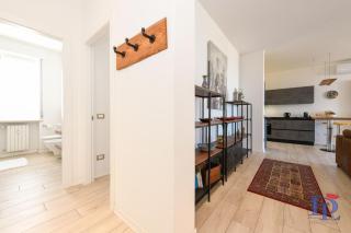 DesenzanoLoft Official Partner MARRIOTT Homes & Villas - Window of Lake Family Apartment with Parking Spot - Desenzano del Garda - 2