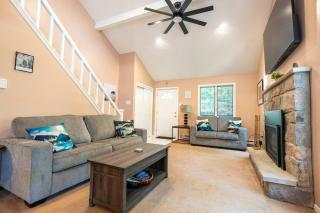 Home Tucked into Towamensing Trails - 7