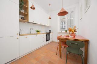 Stylish Apartment in the Old Town by Noclegi Renters - 8