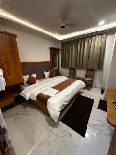 Maayaa inn by Ganges - Rishikesh - 3