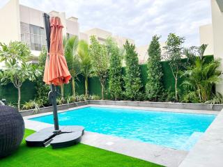 Dubai Private Pool villa Damac Hills 2 deleguest - Dubaï - 9