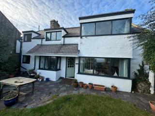 Bryn Teg Cottage - 9
