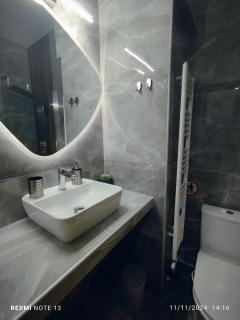 Elegant Central Studio 2 free wifi and Netflix - Volos - 2