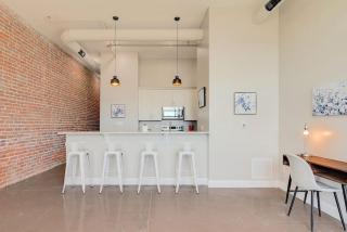 The Saf-e House Downtown Newport News - Hampton - 6