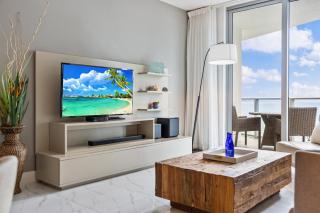 Ventur Luxe Condo l Oceanview - Gym, Beach Access - Hollywood - 4