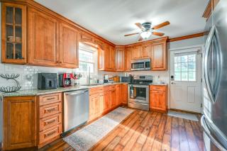 Large Family Home 5 Mi to Dtwn Hagerstown! - 6