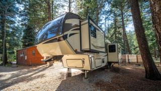 Fully Setup RV for Glamping #27 at Blue Spruce RV Park & Cabins - 7