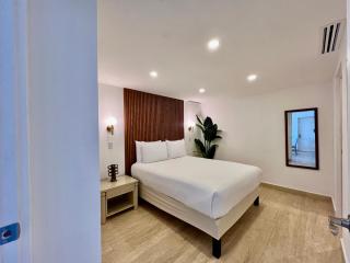 Oceanfront Paradise in Cancun Hotel Zone - 6