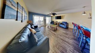 Put-in-Bay Waterfront Condo #113 - Put-in-Bay - 3