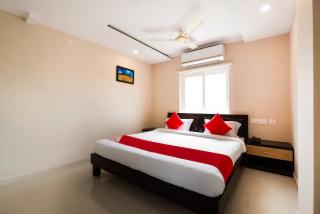 Hotel vaaruni's Sea vue - Visakhapatnam - 6