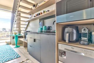Loft Style Apartment in of the heart of East City. Views&Balcony - Cidade Do Cabo - 3