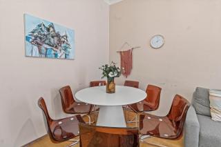 Spacious 2 Bedroom I 2 Minutes to Metro and Train Station - Vienne - 1