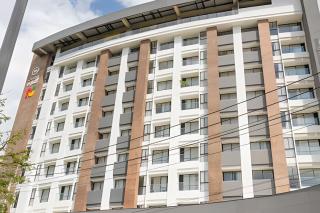 Cerritos Premium Tower & Mall - 9