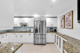 Huge Beachfront 2400sqft 5 Bedroom 5 Bathroom with Ocean View - 6
