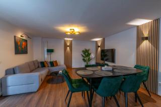 Kaya Charming 2-Bedroom Apartment - Braşov - 8