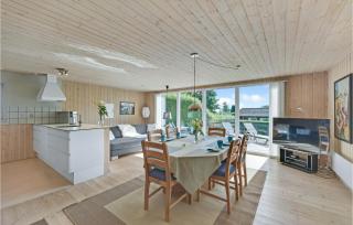 3 Bedroom Awesome Home In Bjert - Binderup Strand - 4