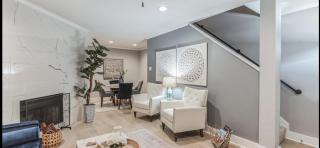 Elegant condo Two ensuite baths with gourmet kitchen near Mall of LA & LSU Top restaurant venues - 1