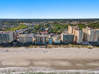 Studio 1 King Bed Sleeps 2 Pet-Friendly - Myrtle Beach - 2
