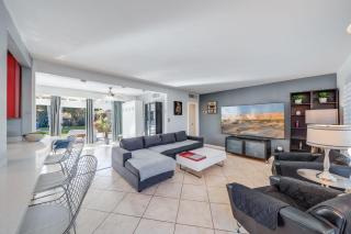 Navigate Stays 10K Sqft Family Desert Hideaway - La Quinta - 5