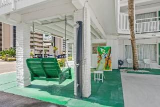 3BR 2BTH Near the Beach Main St Pet Friendly - Myrtle Beach - 0