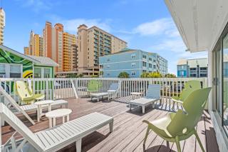 3BR 1BTH Near Beach & Main St Pet friendly 1King - Myrtle Beach - 4