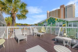 3BR 1BTH Near Beach & Main St Pet friendly 1King - Myrtle Beach - 2