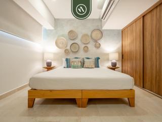 Amazing Apt with Ocean View - King Bed - 1