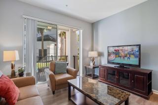Cozy Condo w FREE Vista Cay Resort Access - Orlando - 9
