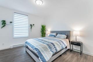Huge 3 Bedroom Condo with a Large Patio - Montréal - 8