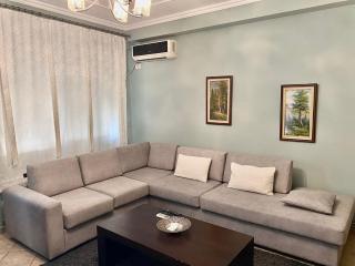 Cozy & Spacious Apt - City Centre Wilson Square - Tirana - 0