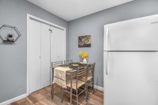 HTX King Bed Apt I Sleeps 2 Parking MedCenter - Houston - 5