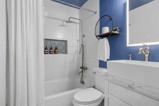2BD HTX Stay I Fast Wi-Fi Free Parking Full Gym - Houston - 1