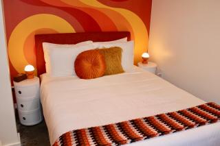 Stunning 60s-70s Retro Apartment - Portland - 8